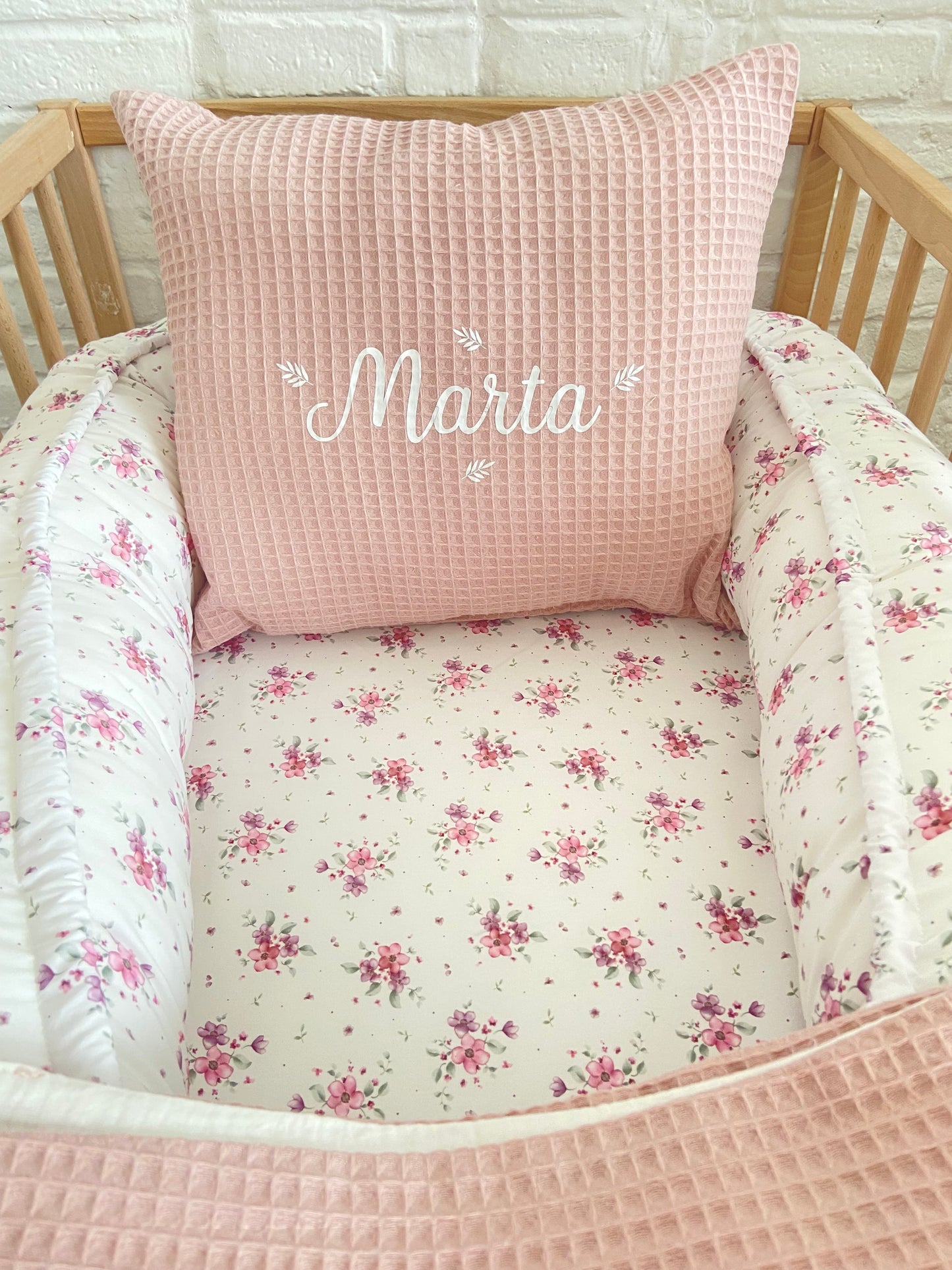 Pack Baby Rose (nido, manta y cojín personalizado)