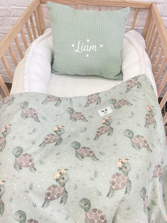 Pack Baby Tortuguita Bebé (nido, manta y cojín personalizado)