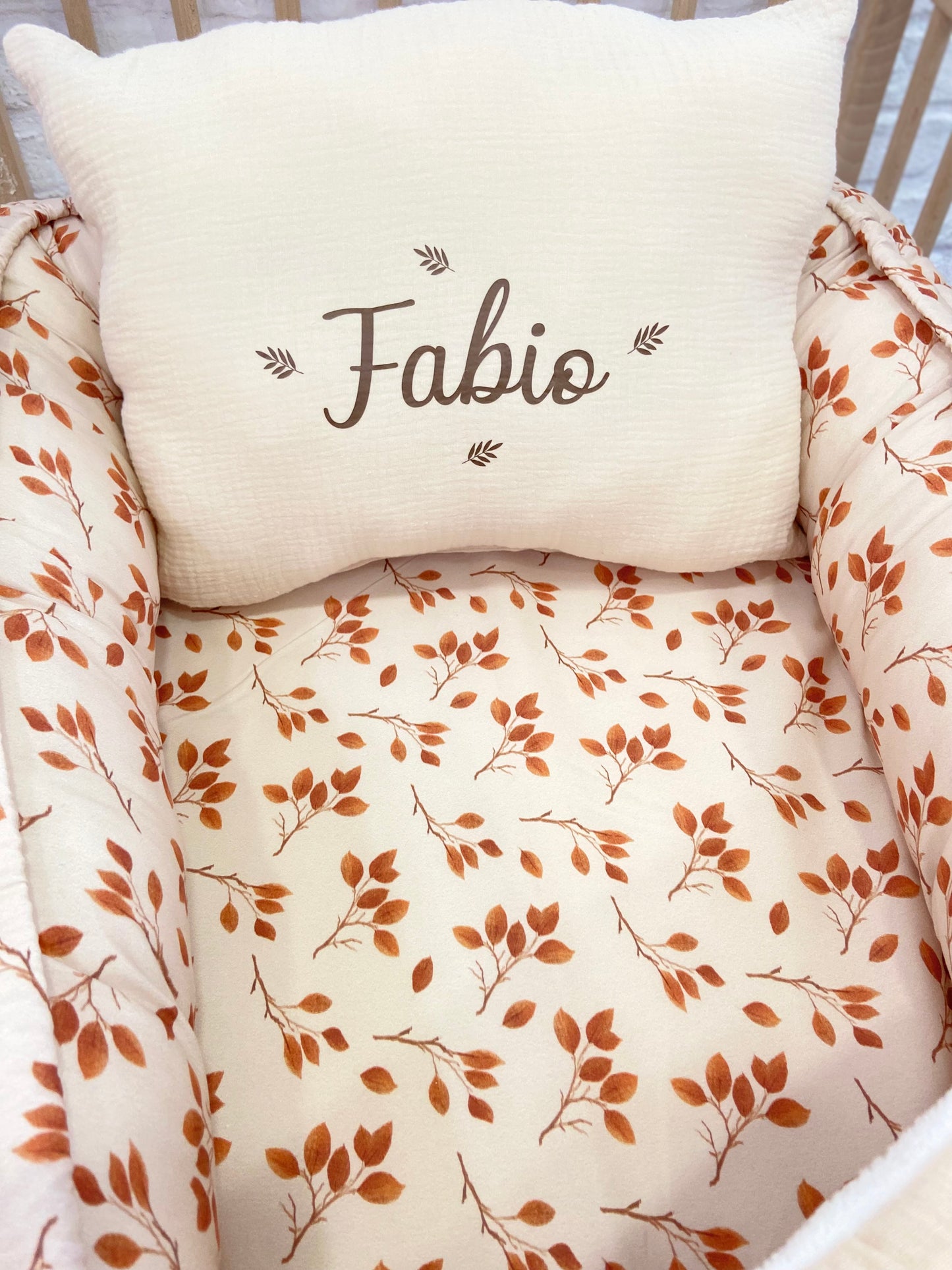 Pack Baby Leaves (nido, manta y cojín personalizado)